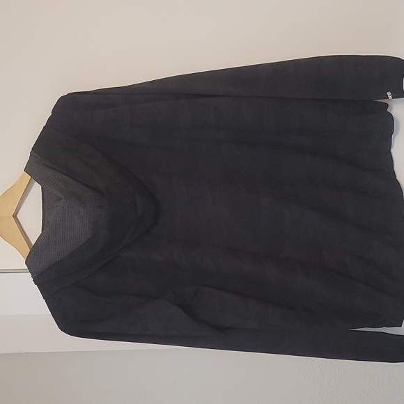 Womens Vuori Outdoor Trainer Shell - Picture 5 of 5